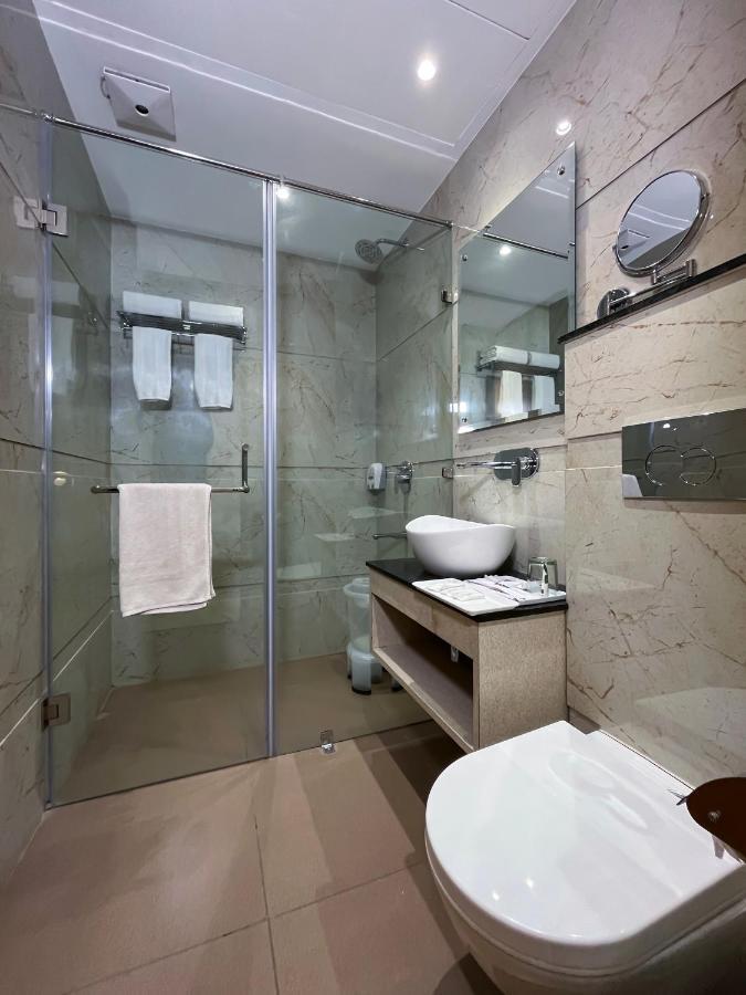 Hotel Classio Royale Amritszár Kültér fotó