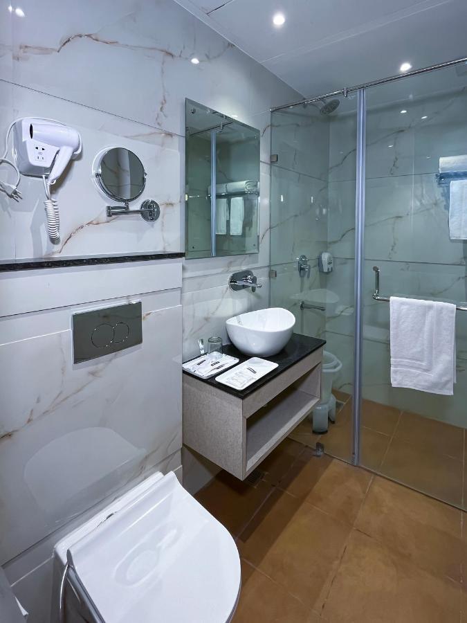 Hotel Classio Royale Amritszár Kültér fotó